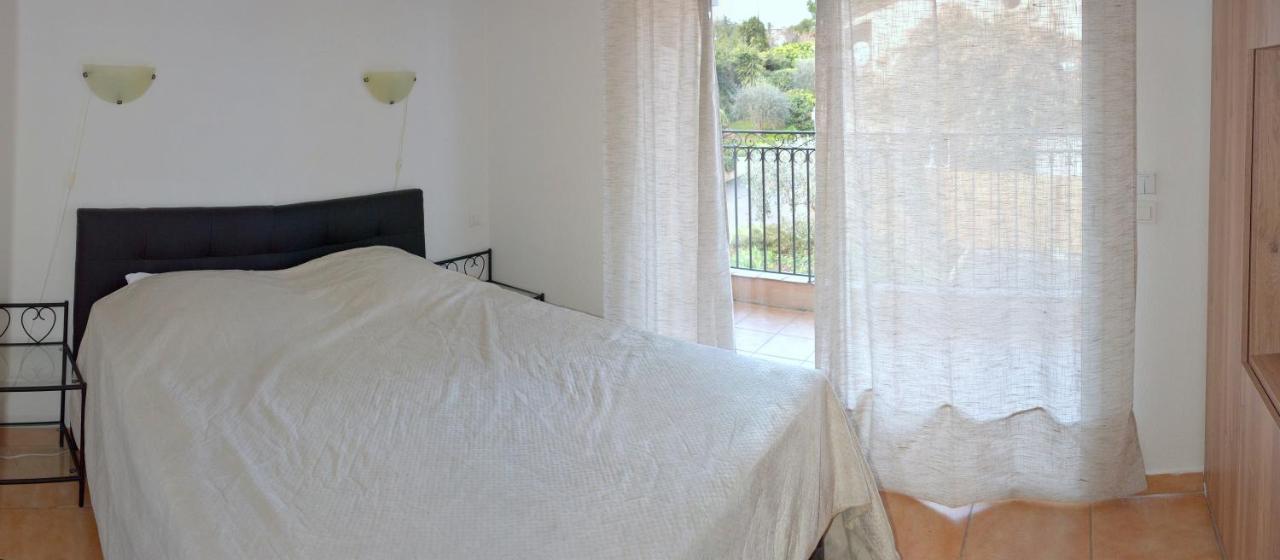 L'Orangeraie Du Cap Aparthotel อองทีบส์ ภายนอก รูปภาพ