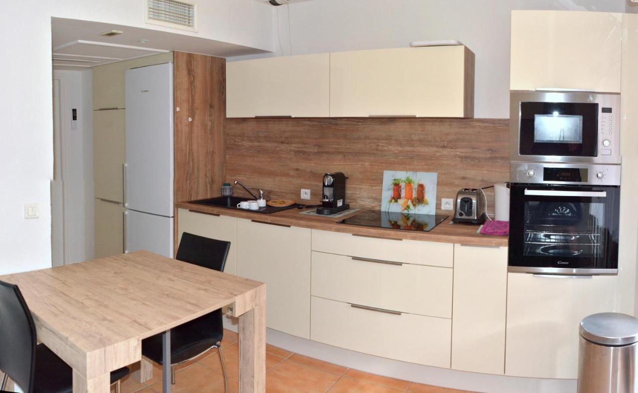 L'Orangeraie Du Cap Aparthotel อองทีบส์ ภายนอก รูปภาพ